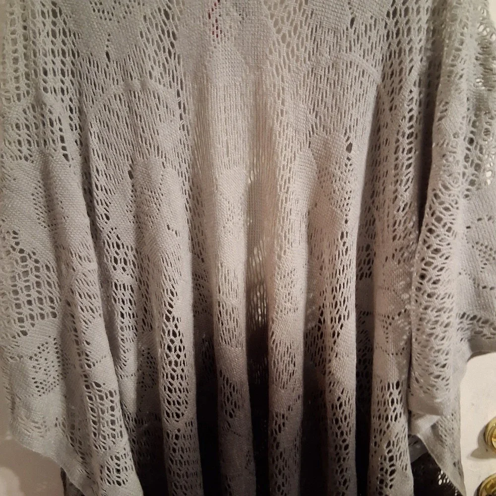 Witchy Boho Whimsigoth Knit Fringe Shawl Black Gray Ombre EUC‎ OSFM